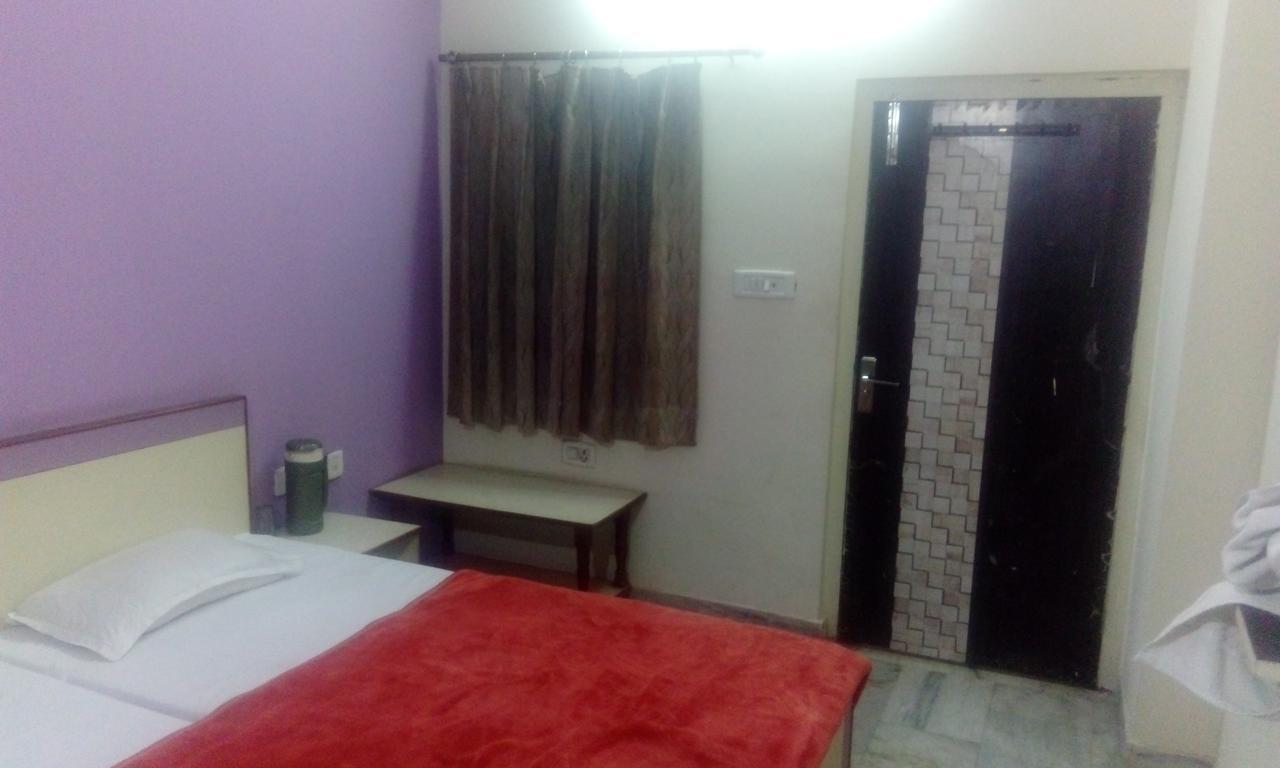 Hotel Harish Palace Agra  Eksteriør bilde